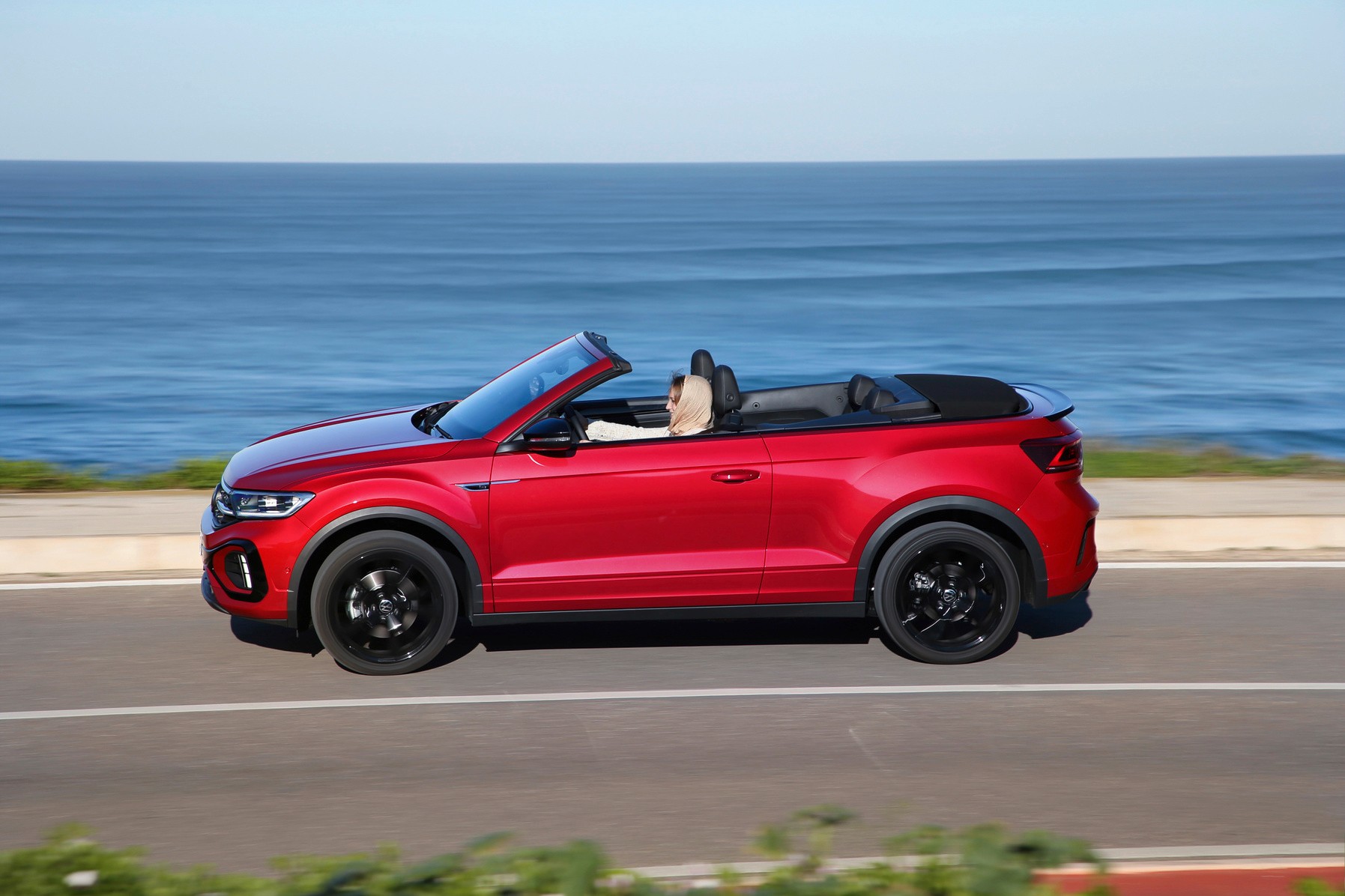 Dein Sommer. Dein T-Roc Cabrio.