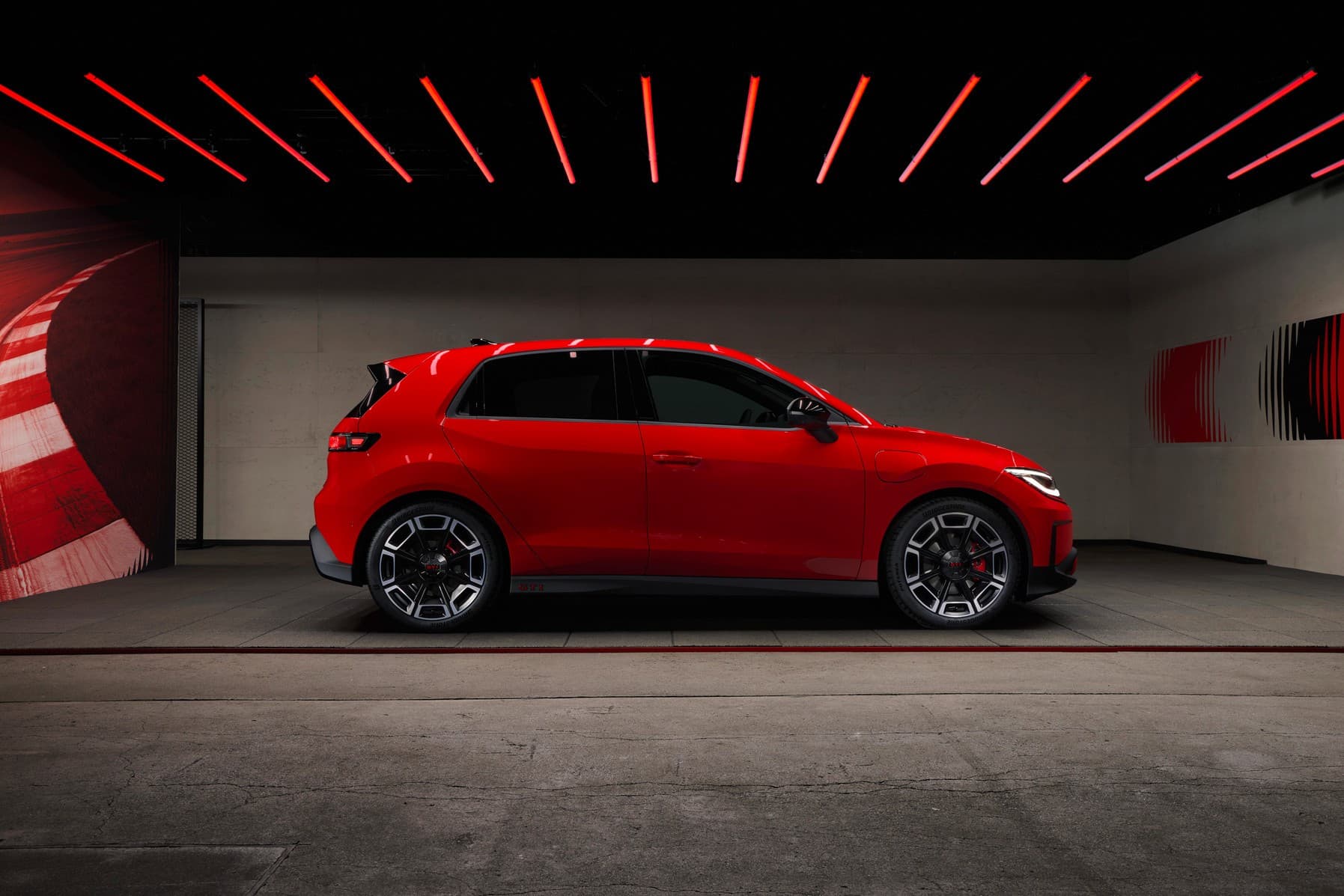 ID. Polo GTI: 50 Jahre GTI-Erbe trifft auf 100 % Elektroantrieb Header Image